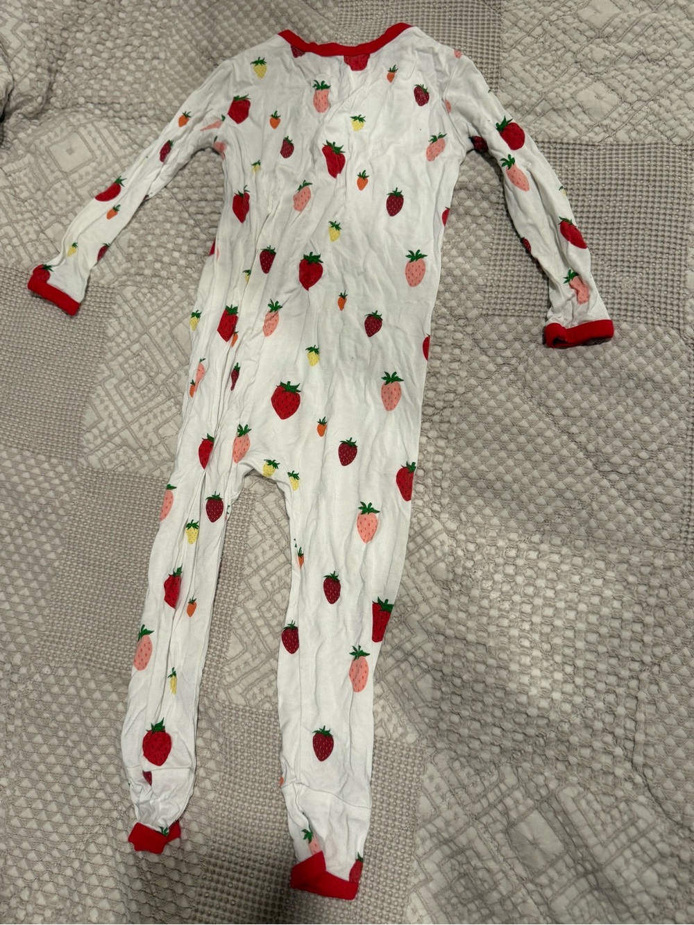Kyte Baby Strawberry-Print White zipper Pajamas